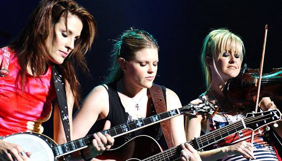 Dixie Chicks at Fiddlers Green Amphitheatre