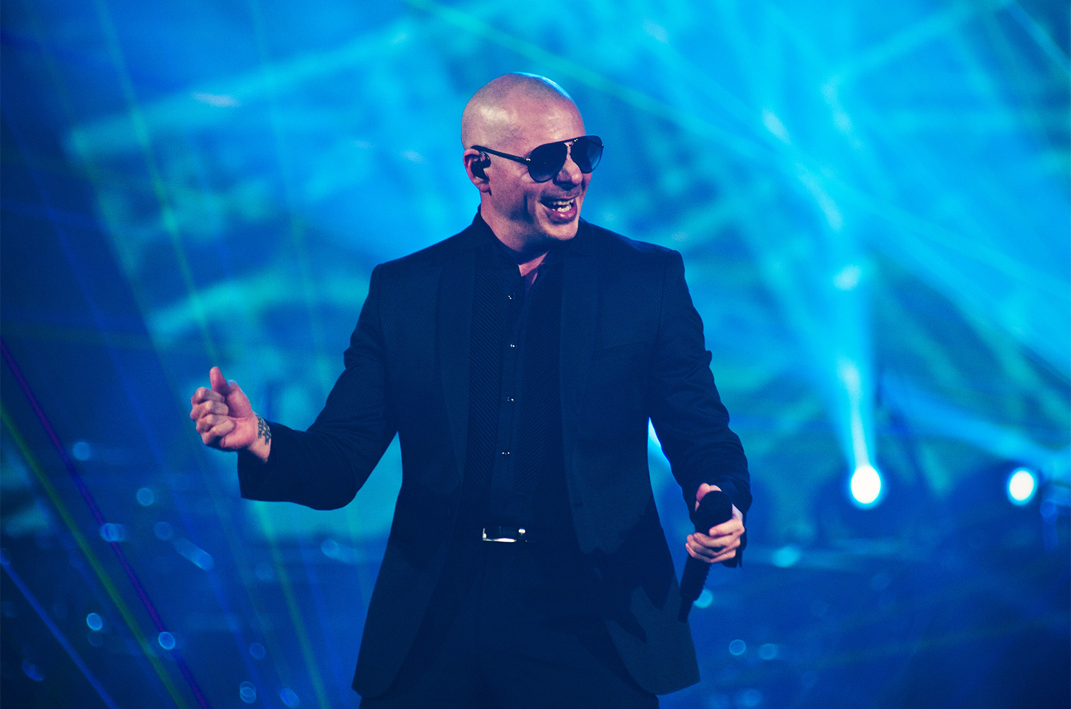 Pitbull at Fiddlers Green Amphitheatre