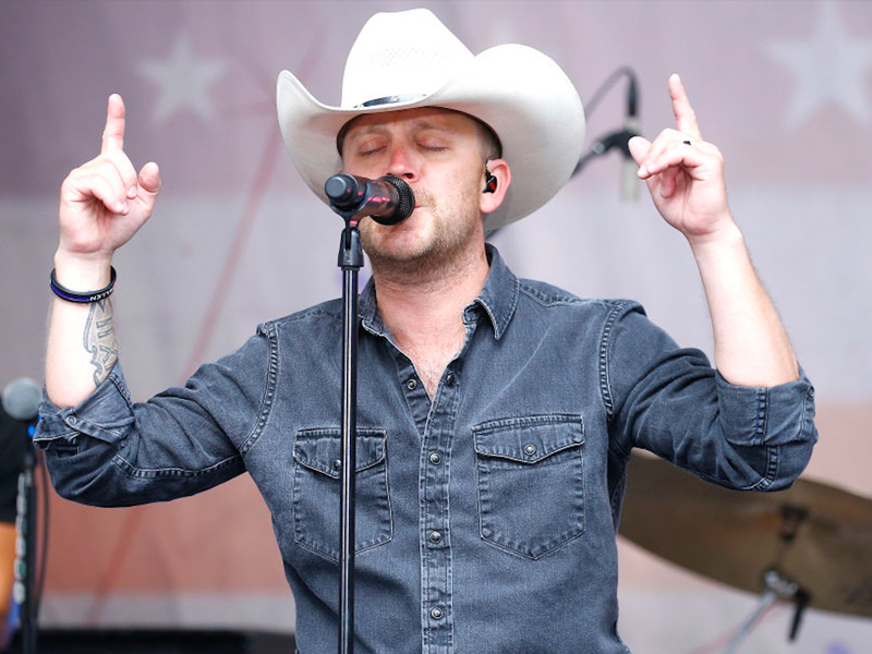 Justin Moore at Fiddlers Green Amphitheatre